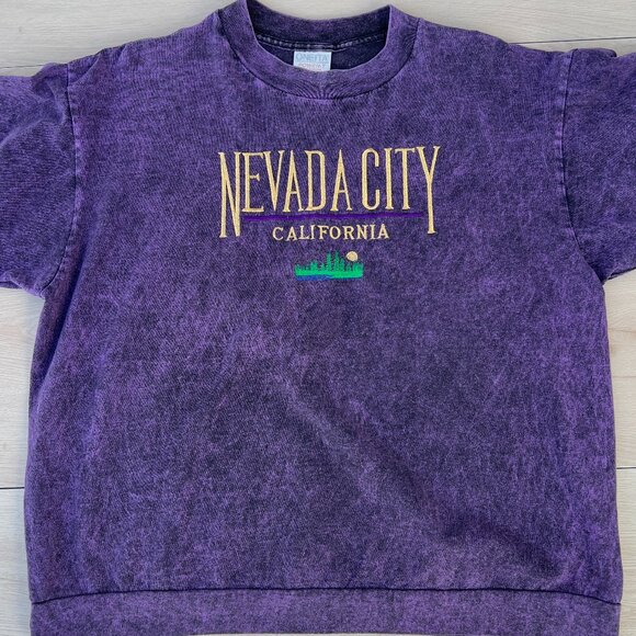 Vintage 90s Nevada City California Purple Acid Wash Gold Embroidered T-Shirt XL - Picture 1 of 15